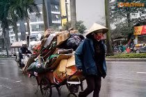 Những người phụ nữ không có hạnh phúc trong ngày 8/3