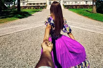 Bộ ảnh “Cùng em đi khắp thế gian” tiếp tục gây sốt