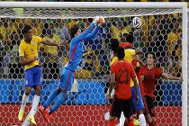 Brazil 0 – 0 Mexico: So găng kịch liệt... bất phân thắng bại