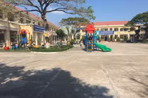 Cô giáo cũng phải quỳ: Chính bậc phụ huynh cần học bài học làm người