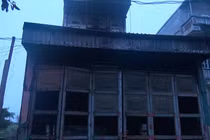 Hỏa hoạn mồng 1 Tết, 1 thiếu niên tử vong, 3 cảnh sát bị thương