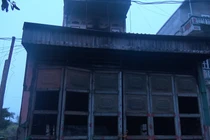 Hỏa hoạn mồng 1 Tết, 1 thiếu niên tử vong, 3 cảnh sát bị thương