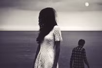 Khi yêu, nếu ta thương họ quá họ sẽ làm khổ ta...