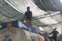 Đột kích kho rút ruột xăng dầu ở vùng ven TP.HCM