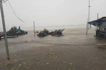 Mưa to khắp nơi, đề phòng lũ quét sau bão số 10 