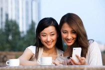 Phát hiện chồng ngoại tình với bạn thân, tôi giận chính mình