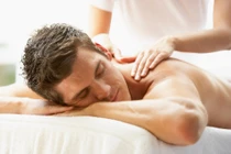 Truy tìm gái lạ mời du khách đi massage giá rẻ rồi trộm 50 triệu đồng
