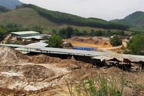 Hình ảnh điêu tàn ở thủ phủ vàng Bồng Miêu