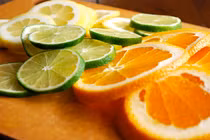 Muốn làm đẹp da thì ăn trái cây đừng nên bỏ vỏ đi