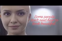 Rớt nước mắt câu chuyện của người phụ nữ không có tóc