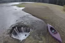 Sự thật khó tin về hồ nước biến mất hàng năm