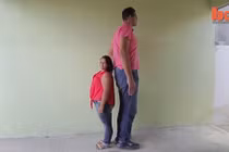 Chuyện tình cảm động của cặp vợ chồng chênh nhau một mét