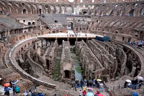 Đấu trường La Mã bị xâm hại không thương tiếc