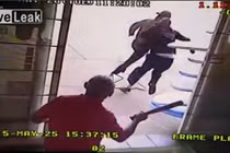 Cụ ông 64 tuổi tung chưởng đuổi cả toán cướp