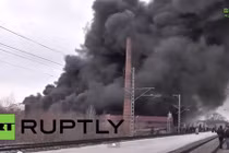 Cháy lớn thiêu rụi toàn bộ siêu thị 3 tầng ở Nga