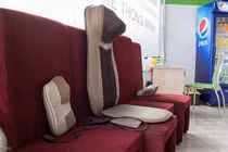 Lạ lẫm dịch vụ rửa xe kiêm massage miễn phí