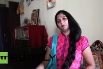 Mái tóc dài 2,1m của cô gái Ấn Độ xinh đẹp