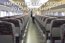 Xem công nhân dọn tàu cao tốc nhanh như máy