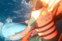 Vớt được khung kính buồng lái tiêm kích Su-22 gặp nạn