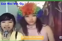 Video Hari Won hát karaoke cùng em gái siêu dễ thương 