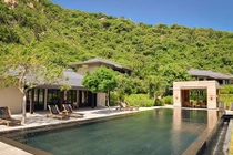 Khám phá khu nghỉ dưỡng 100 triệu/đêm đắt nhất VN