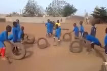 Cách huấn luyện bóng đá lạ lùng nhất thế giới