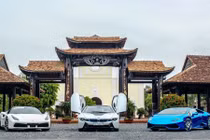Bộ ba siêu xe BMW i8, Huracan và 488 GTB tại Sài Gòn