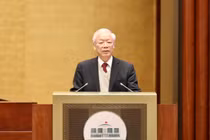 Tổng Bí thư: Mọi đảng viên tự sửa mình, không đứng ngoài “phán”, “chờ xem”