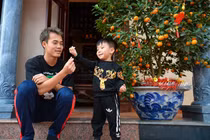 Ảnh hưởng dịch COVID-19: Với Văn Toàn, tết đoàn viên… “xa ngàn cây số”