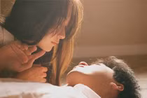 Vì sao đàn ông thành đạt thường ‘say đắm’ gái hư?