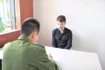 Dùng pháo nổ uy hiếp để đòi nợ, nam thanh niên bị khởi tố