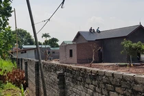 Mua bán đất nông nghiệp, xây nhà ở Hải Dương: Chính quyền làm ngơ?