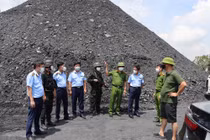 Đại gia “lan đột biến” liên quan than lậu: Kiểm tra bãi than Kinh Môn thấy gì?