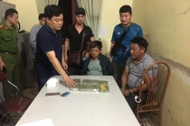 Sơn La: Bắt hai đối tượng chở 8 bánh heroin đi bán kiếm lời