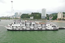 Quảng Ninh: Tạm dừng đón khách tham quan vịnh Hạ Long từ 6/5