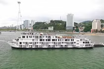 Quảng Ninh: Tạm dừng đón khách tham quan vịnh Hạ Long từ 6/5