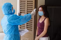 Từ 16/8, TPHCM thí điểm điều trị có kiểm soát các F0 tại nhà