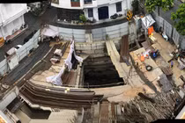 Nhà 4 tầng hầm ở Hà Nội: Thẩm quyền cấp GPXD có thuộc UBND quận Ba Đình?