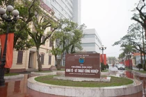 Giảng viên bị tố gạ tình sinh viên: Có dấu hiệu hành vi "cưỡng dâm"