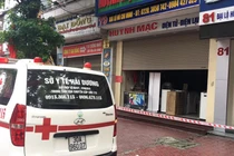 Hai vợ chồng mắc COVID-19 ở Hải Dương “cố thủ” trong nhà suốt 90 phút