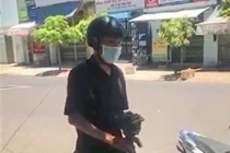 Nam công nhân vụ 'bánh mì không phải thực phẩm' lại bị lập biên bản