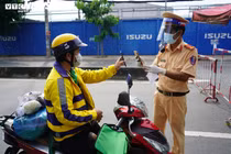 Chiến sĩ trực chốt ở TP.HCM: 'Lãnh đạo cho nghỉ 2/9 tôi cũng không nghỉ'