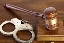 Vì sao cựu cán bộ Công an phường ở Hải Phòng bị khởi tố tội Cướp tài sản?