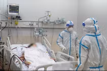 Viện tư nhân thu phí điều trị COVID -19: “Phù hợp, nên làm ngay“