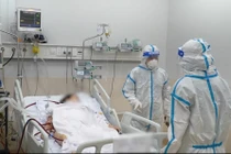 Viện tư nhân thu phí điều trị COVID -19: “Phù hợp, nên làm ngay“