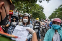 Bán “giấy đi đường” thông chốt kiểm dịch: Chủ tiệm cầm đồ vi phạm gì? 