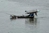 Thượng úy “siêu anh hùng” Ngô Văn Thứ nhảy sông cứu người