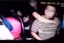 Khách hành hung tài xế taxi: Đấm đá tay chân có xử hình sự?