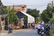 Thái Bình: Chồng dùng dao bầu gắn tuýp sắt đâm vợ tử vong