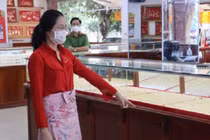 Tin nóng ngày 26/9: Hotgirl Bình Phước trộm 2.380 nhẫn vàng bị khởi tố